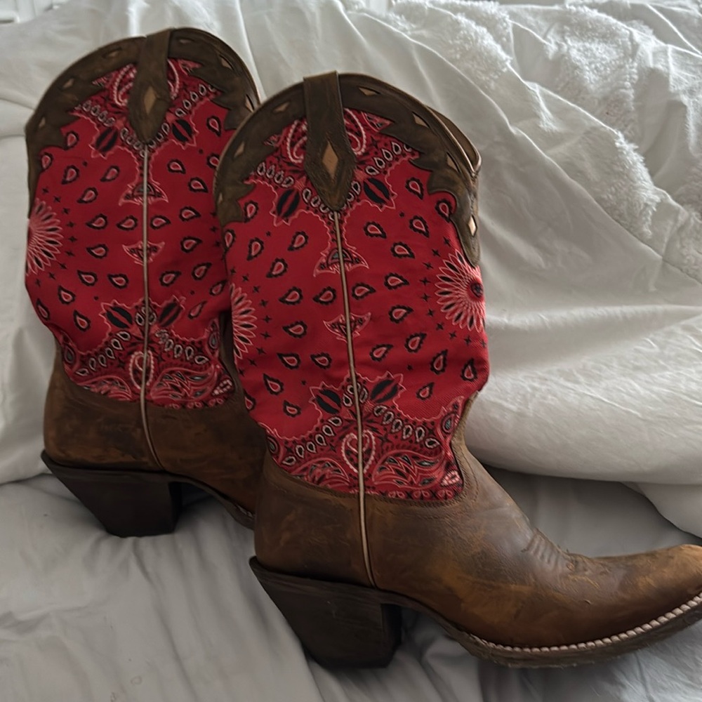 Ariat Cheyenne western cowboy boot